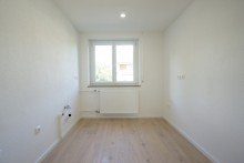 Kochbereich **Nach einer Woche verkauft!** Modernisierte 3-Zimmer-Wohnung mit sonnigem Balkon und Tageslichtbad in idealer Lage!