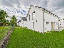 Garten **Verkauft**Freistehendes Neubau-Einfamilienhaus in KfW-40 Bauweise in Illertissen-Au!
