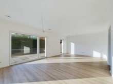Wohn- und Essbereich **Verkauft** Freistehendes Neubau-Einfamilienhaus in KfW-40 Bauweise in Illertissen-Au!