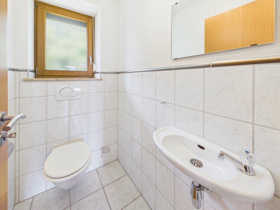 G�aste-WC OG Zweifamilienhaus Rottenacker