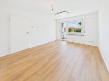 Wohn- & Essbereich **Nach einer Woche vermietet** Modernisierte 2-Zimmer-Wohnung mit sonnigem Balkon - In Biberach!