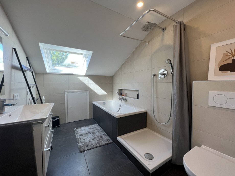 Tageslichtbad Dachgeschosswohnung Bad Hindelang