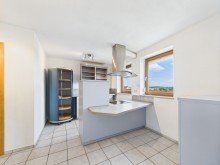 Kochbereich OG **Verkauft**Kapitalanleger aufgepasst! Renditestarkes Zweifamilienhaus in einer Zukunftsregion - Provisionsfrei!