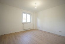 Schlafbereich **Nach einer Woche verkauft!** Modernisierte 3-Zimmer-Wohnung mit sonnigem Balkon und Tageslichtbad in idealer Lage!
