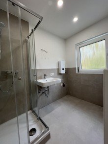 Tageslichtbad **Nach einer Woche verkauft!** Attraktive 2-Zimmer-Wohnung mit sonnigem Balkon in ruhiger und zentrumsnaher Lage von Laupheim!