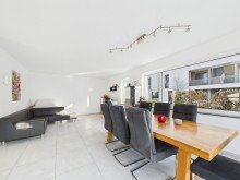 Wohn-, Ess- & Kochbereich Erbach - Ruhig wohnen, modern leben: Haus mit Garten & Wellnessbereich!