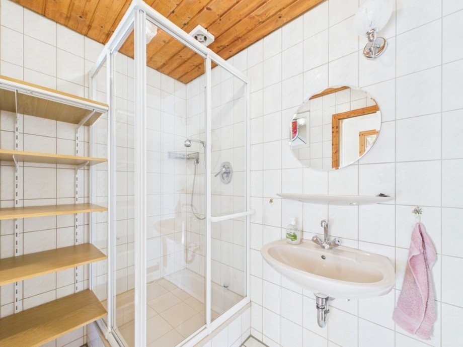 Bad mit Dusche Doppelhaush�lfte Biberach an der Ri�