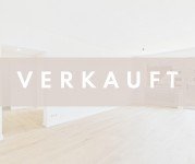 Hauptbild **Nach zwei Wochen verkauft**! Modernisierte 2-Zimmer-Wohnung in zentraler Lage - mit Balkon