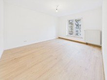 Schlafbereich Urban wohnen! Moderne 3-Zimmer-Wohnung mit sonnigem Balkon in der Neu-Ulmer Innenstadt!