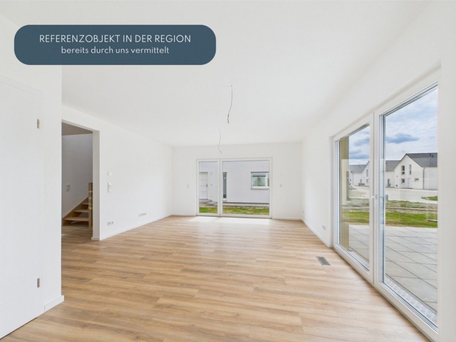 Wohn-, Ess- und Kochbereich - realisiertes Referenzobjekt Einfamilienhaus Ochsenhausen