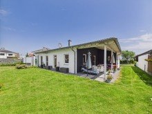 Gartenansicht Jetzt zugreifen! Provisionsfreier Bungalow mit sonnigem Garten und f�nf Zimmern in Hegelhofen!