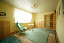 1. Wohnzimmer OG **Nach einer Woche verkauft!** Mehrgenerationenhaus mit Gestaltungspotenzial in zentraler und ruhiger Lage von Wei�enhorn!