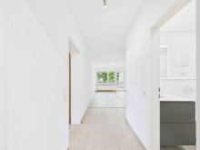 Diele **Vermietet** Paare oder Singles aufgepasst! Modernisierte 2-Zimmer-Wohnung in ruhiger Lage von Offenhausen!