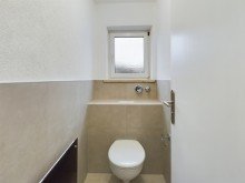 WC **Nach 8 Wochen verkauft!** Frisch renovierte 4-Zimmer-Wohnung mit Balkon und Garage in Biberach!
