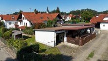 Luftbild **Nach 10 Wochen verkauft!** Gro�z�giges Ein-Zweifamilienhaus mit sonnigem Garten und vier Garagen!
