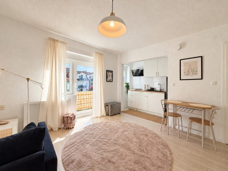 Wohn-Essbereich Linkes Zimmer Etagenwohnung V�hringen