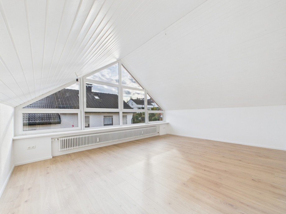 Wohn- und Essbereich Dachgeschosswohnung Elchingen / Thalfingen