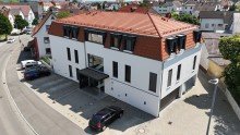 Luftbild **Verkauft** Gro�z�gige und lichtdurchflutete 4-Zimmer-Garten-Wohnung mit zwei Stellpl�tzen!