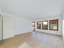 Obergeschoss_Wohnzimmer **Nach 8 Wochen verkauft!** Moderne 4-Zimmer-Wohnung mit gro�er Garage und vielen Extras!
