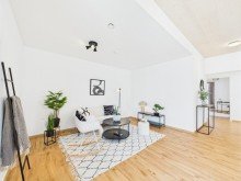 Wohn- Ess- Kochbereich **Verkauft** Gro�z�gige und lichtdurchflutete 4-Zimmer-Garten-Wohnung mit zwei Stellpl�tzen!