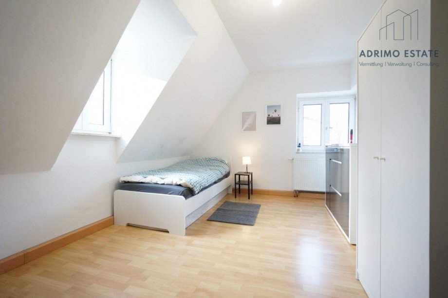 Zimmer 2 Dachgeschosswohnung Kempten