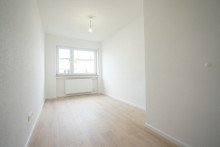 Kinderzimmer **Nach vier Wochen verkauft!** Modernisierte 3-Zimmer-Wohnung mit sonnigem Balkon in ruhiger Lage von Offenhausen!