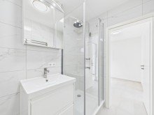 Badezimmer EG Ein Zuhause mit Freiraum - Einfamilienhaus mit Einliegerwohnung in Gr�nkraut!