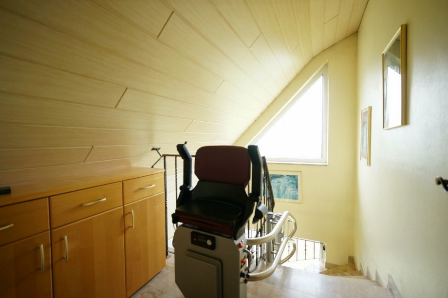 2. Hausflur DG Mehrfamilienhaus Wei�enhorn