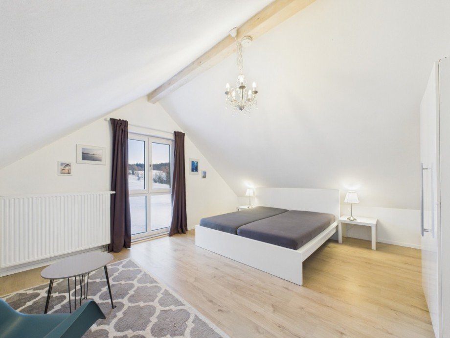 Schlafzimmer DG Einfamilienhaus Gr�nkraut