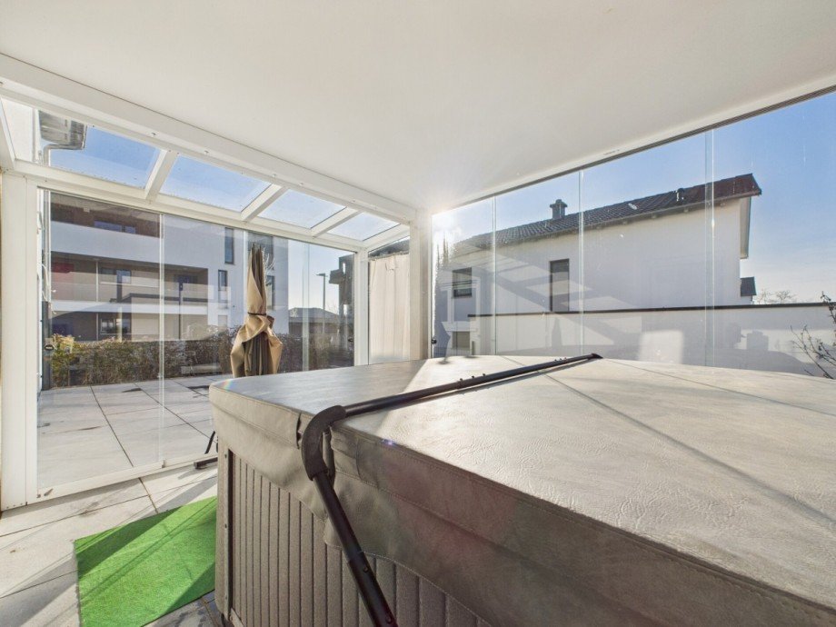 Whirpool/Wintergarten Einfamilienhaus Erbach