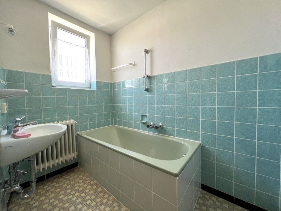 Tageslichtbad DG Doppelhaush�lfte Babenhausen
