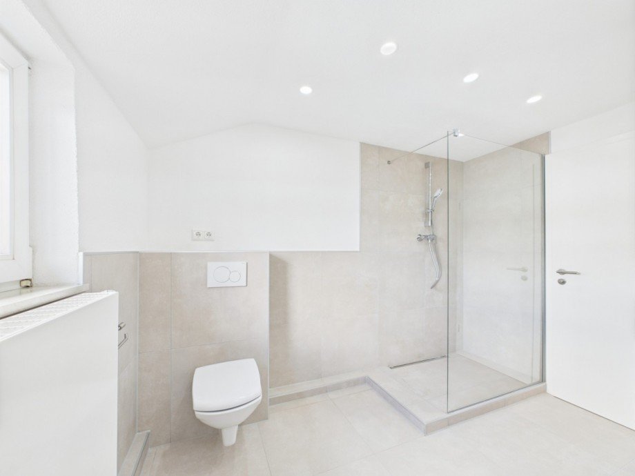 Badezimmer 1 Etagenwohnung Neu-Ulm