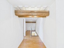 Flur DG **Nach zwei Wochen verkauft!** Gem�tliche 3,5-Zimmer-Maisonette-Wohnung mit romantischen Kamin!