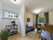 Kinder-/ G�stezimmer **Nach vier Wochen verkauft!** Traumhafte 3-Zimmer-Wohnung mit verglaster Loggia in ruhiger und zentraler Lage von Biberach!