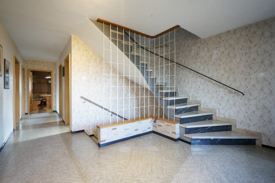 Flur EG Einfamilienhaus Bubesheim