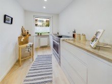 Kochbereich **Nach vier Wochen verkauft!** Traumhafte 3-Zimmer-Wohnung mit verglaster Loggia in ruhiger und zentraler Lage von Biberach!