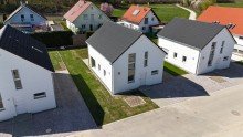 Ansicht **Verkauft** Freistehendes Neubau-Einfamilienhaus in KfW-40 Bauweise in Illertissen-Au!