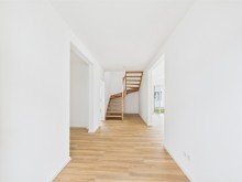 Flur **Verkauft**Freistehendes Neubau-Einfamilienhaus in KfW-40 Bauweise in Illertissen-Au!