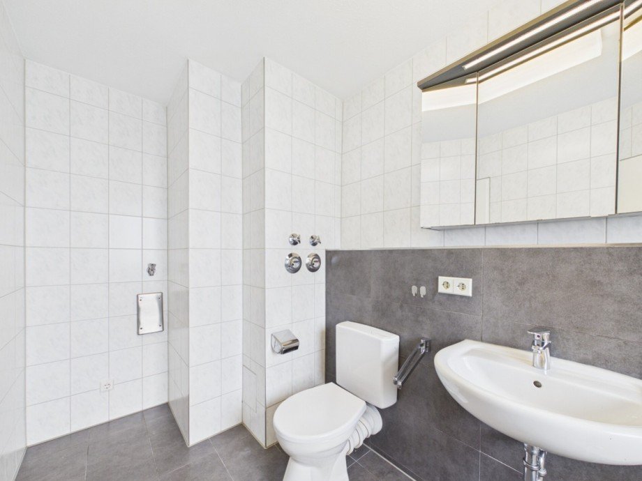 Tageslichtbad Etagenwohnung Blaustein / Herrlingen