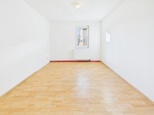 Zimmer 2 OG Kapitalanlage in zentraler Lage von Biberach - starke Rendite durch WG-Konzept!