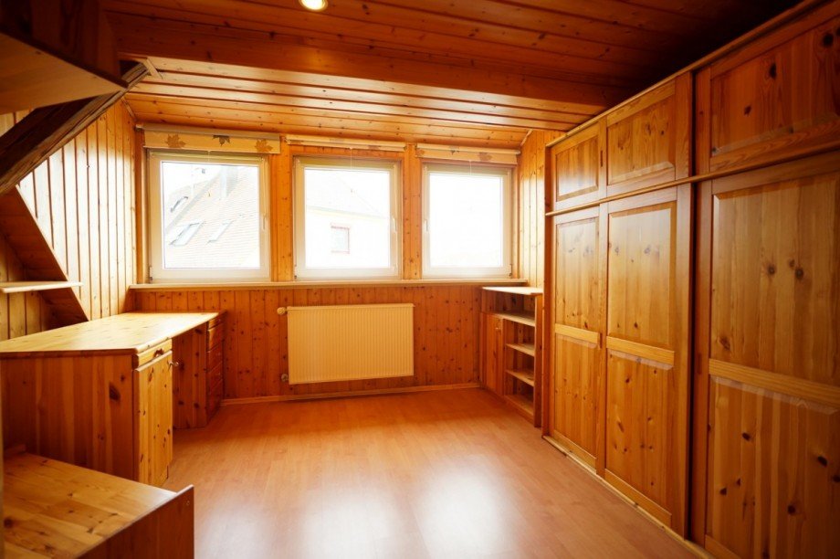 2. Schlafzimmer DG Mehrfamilienhaus Wei�enhorn